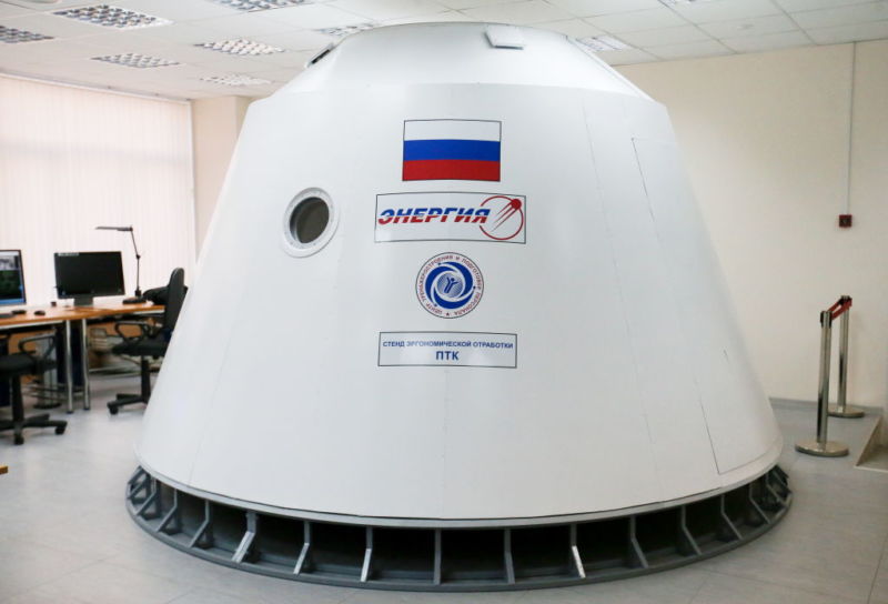 A mock-up of the next-generation manned spacecraft Federation (Federatsia, Federatsiya) at the offices of Korolev Rocket and Space Corporation in 2017.