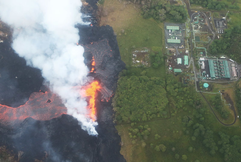Lava approaching the Puna geothermal plant.