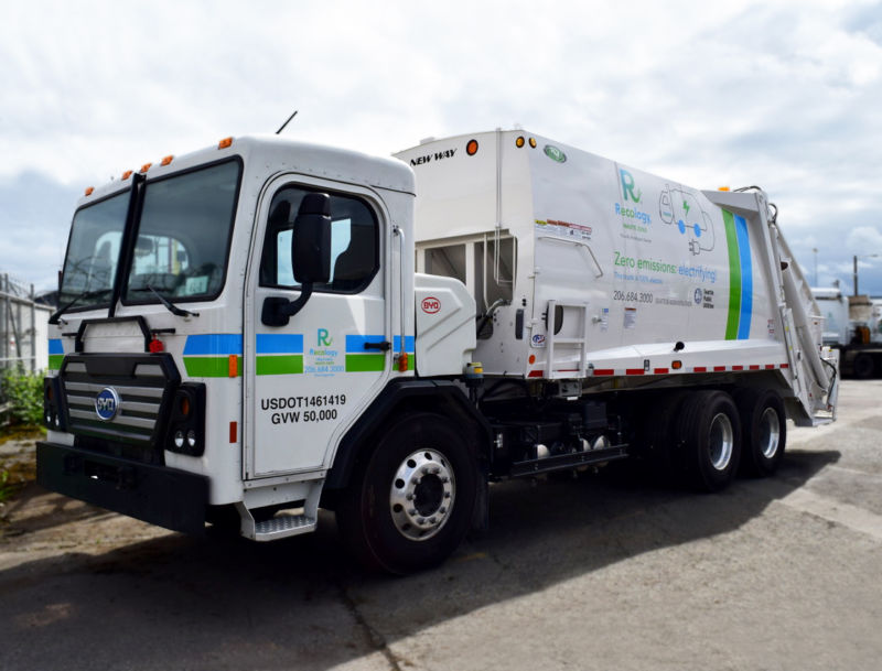 This is Recology's new BYD 8R, the first electric rear-loading class 8 garbage truck in the US. 