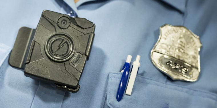Taser maker says it won’t use facial recognition in bodycams