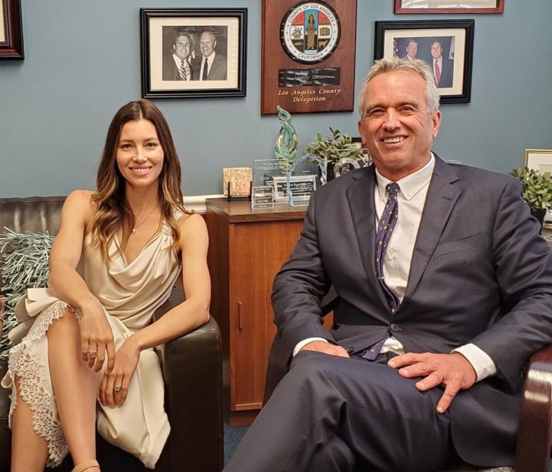 Actress Jessica Biel supporting prominent anti-vaxxer Robert F. Kennedy Jr. in an effort to protect non-medical vaccine exemptions. 