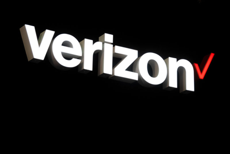 A Verizon logo on top of a black background.