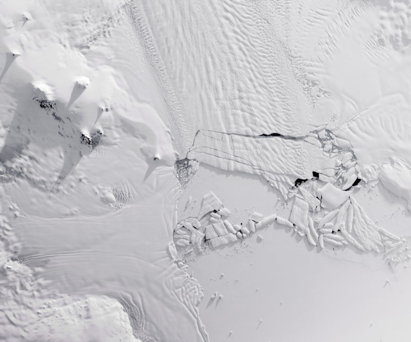 Antarctica's Pine Island Glacier sheds some icebergs. Could we... sort of... put them back?